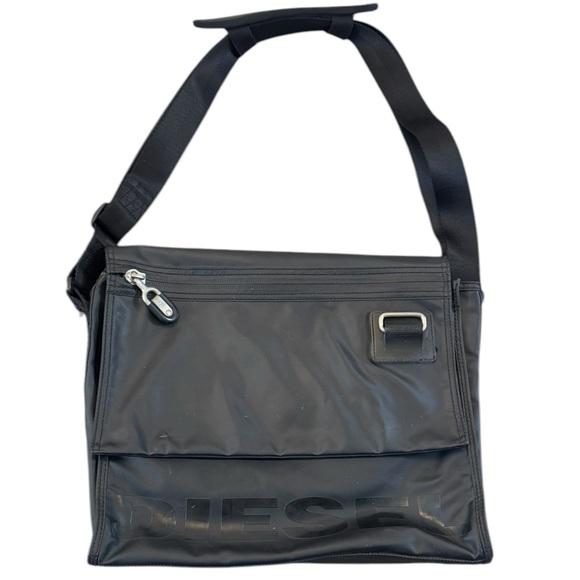 Diesel Black Messenger Bagp - Picture 6 of 10
